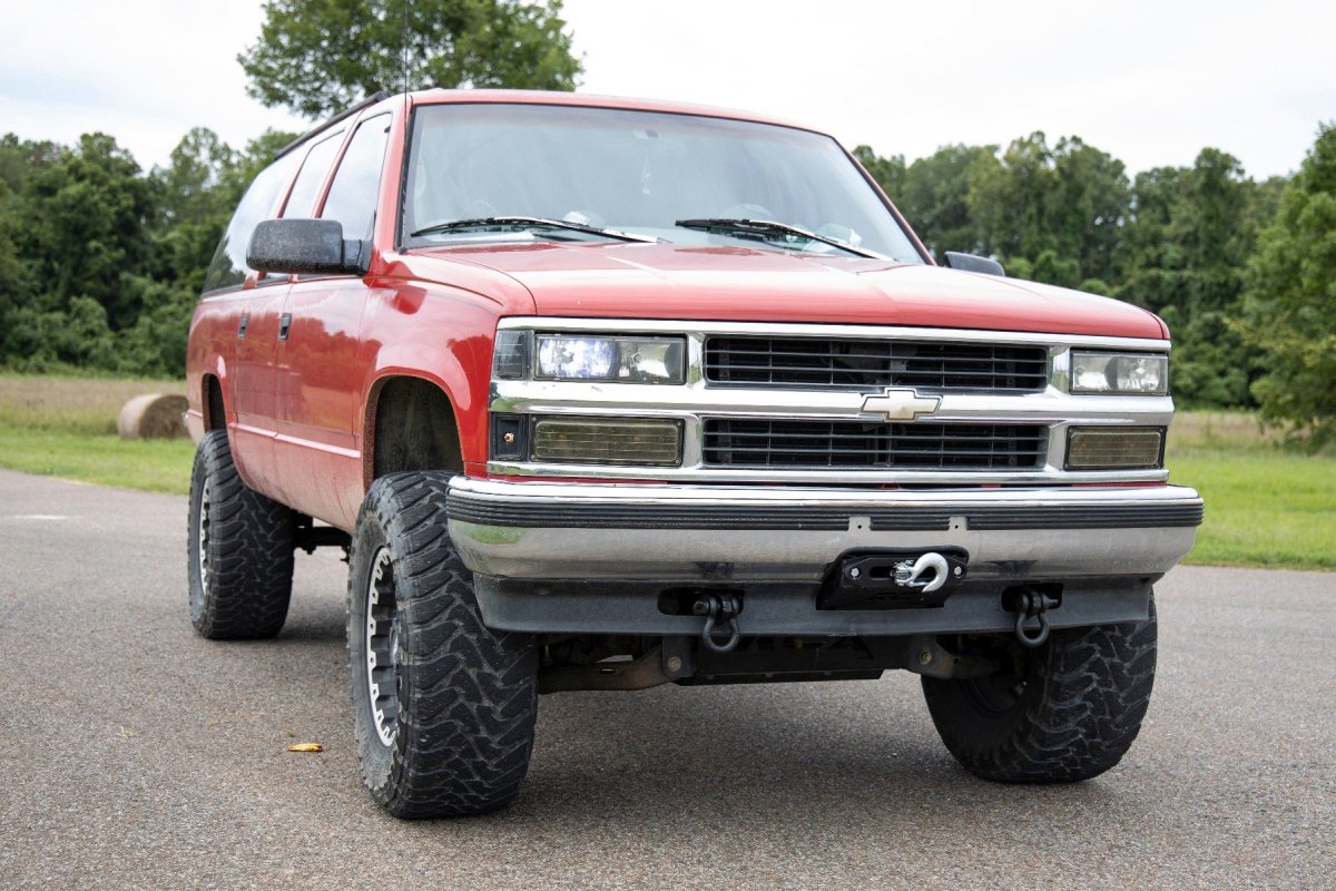 Chevrolet Tahoe Tow Hook to Shackle Conversion Kit - Front - Rough Country - D-Ring Combo - Black - '95-'99